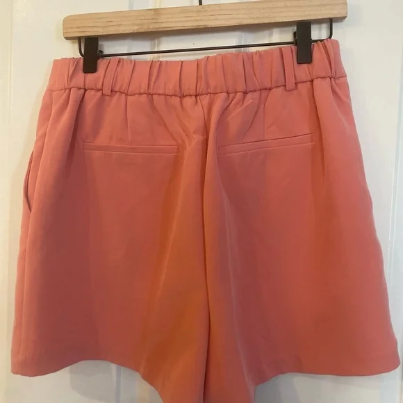 Steve Madden Dress Shorts - Picture 2 of 3